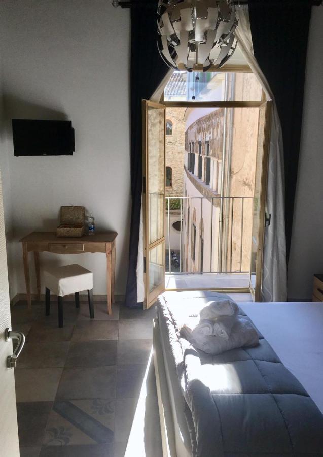 B&B Palazzo Fruscione Салерно Экстерьер фото